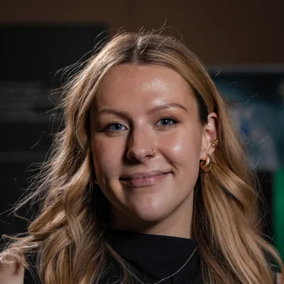 Headshot of Chrissie Thwaites