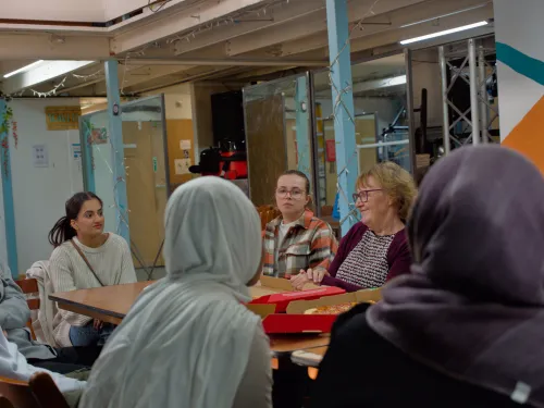 Tutor event at table 